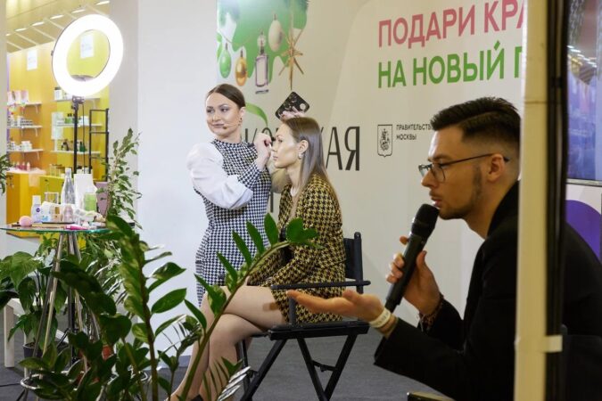 Визажист Елена Афонская выступила на международной выставке, представив свой бренд Stilena.ru